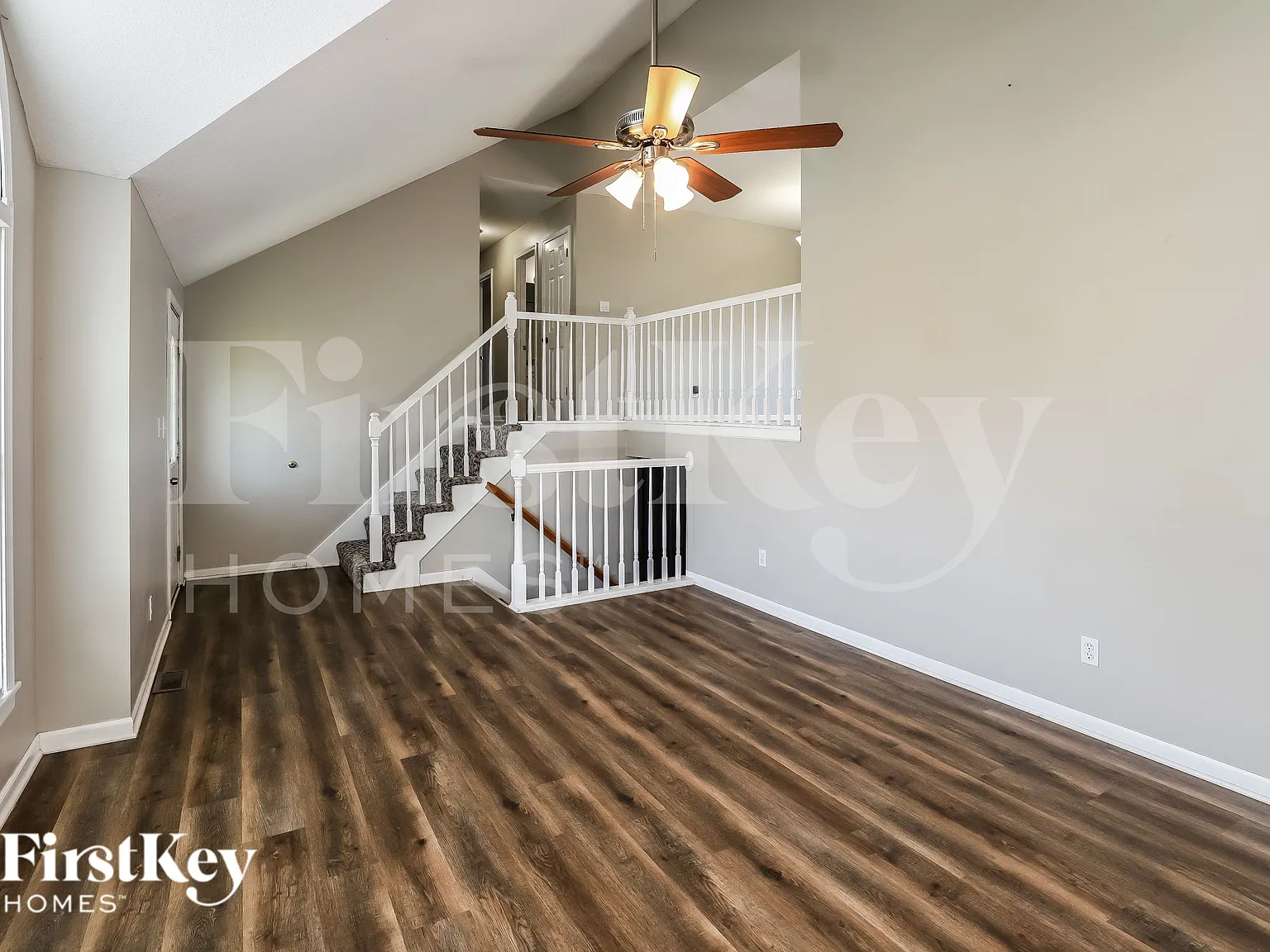 4 bed, 3.0 bath, 2215 sqft, $2,570 — Photo 3