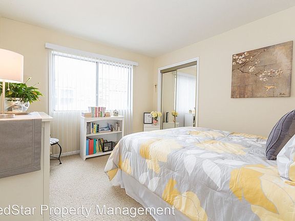 5th image of 17514 Sandalwood Dr #202