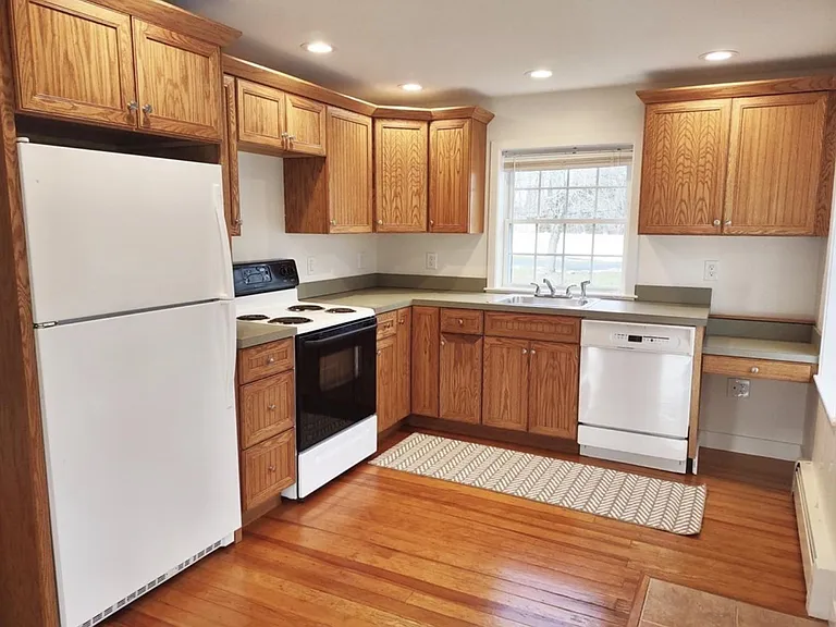 20 Cutler St #20 — Photo 2