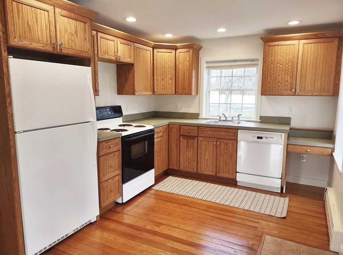 Building Photo - 20 Cutler St #20