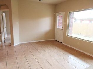 667 Alexander St, Grand Prairie, TX 75051