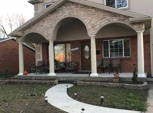 25843 Hass St, Dearborn Heights, MI 48127