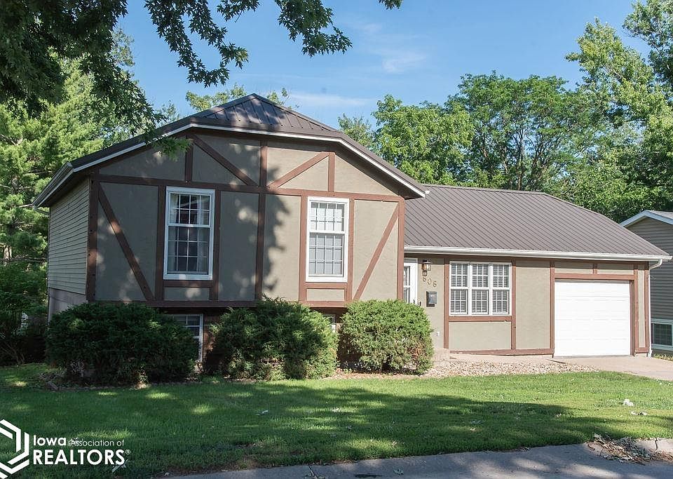 1st image of 606 Winchester Dr