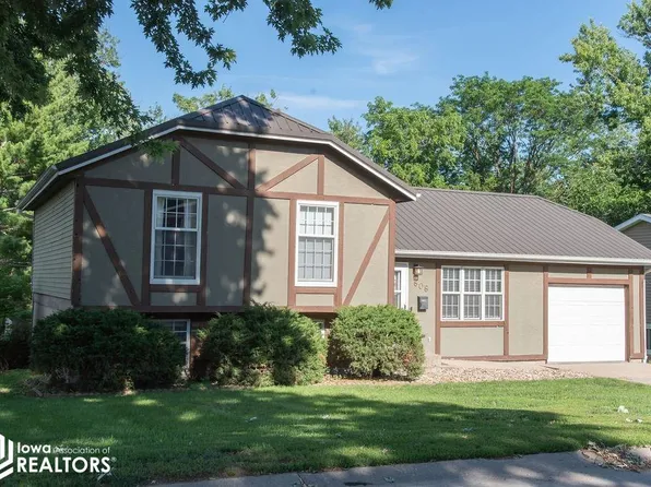 606 Winchester Dr, Ottumwa, IA 52501