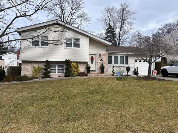 61 Amherst Drive, Yonkers, NY 10710