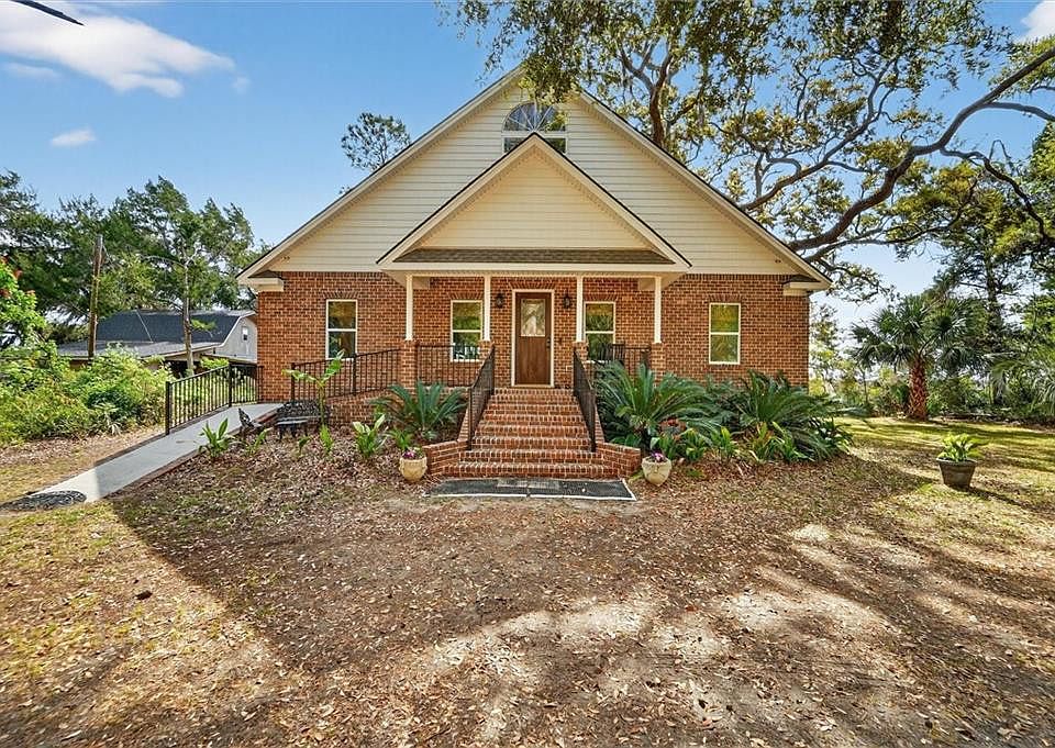 1st image of 725 Youmans Rd