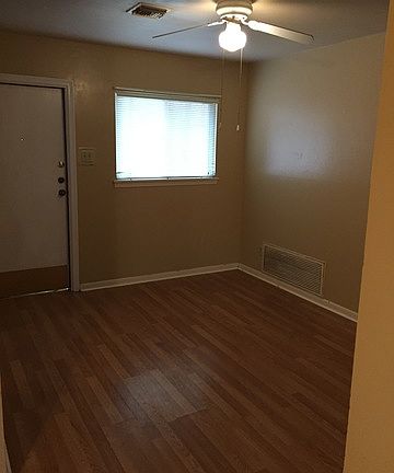 4th image of 127 Brettonwood Dr