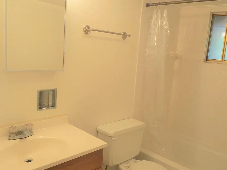 6350 Forward Ave #2 — Photo 8
