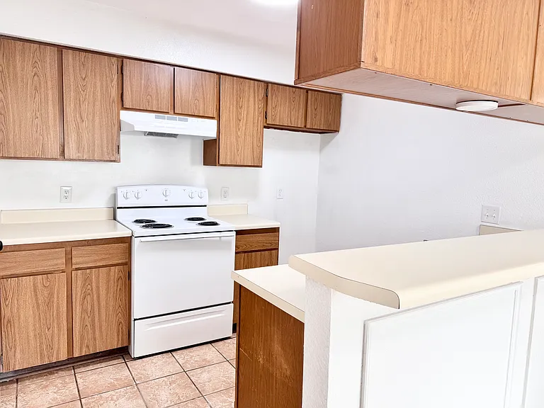 4621 Sausalito Dr — Photo 6