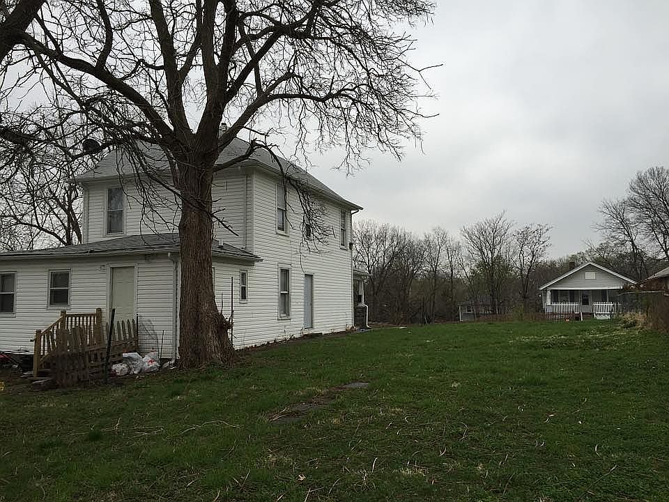 2nd image of 1821 N 27th St