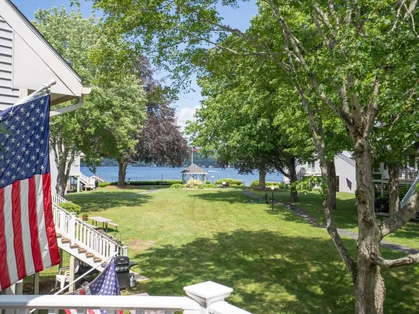 406 Beacon Park #406, Webster, MA 01570