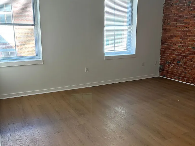 24-30 S Bank St #410 — Photo 15