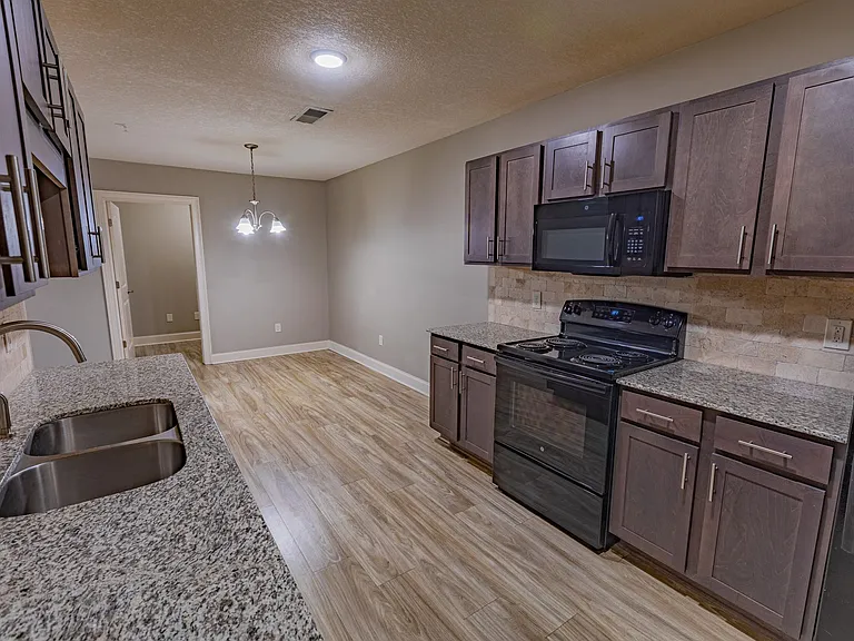 Parkside Grand — Photo 15