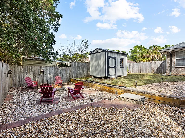 8551 Wilburn Cv — Photo 39