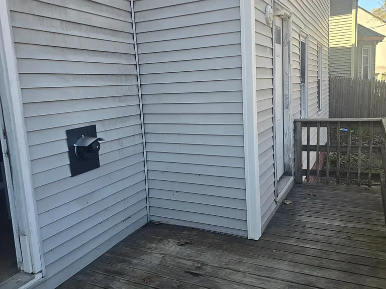 19 Ashburnham St #BASEMENT — Photo 9