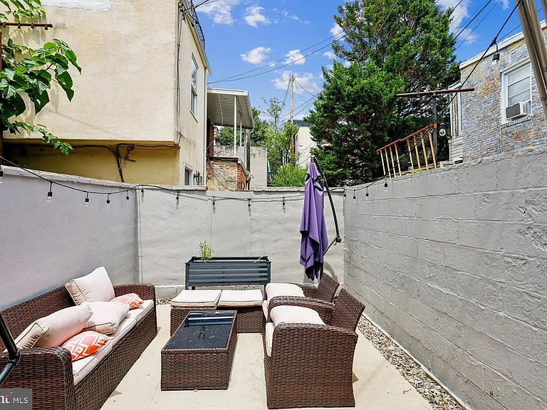 2106 Fleet St — Photo 18