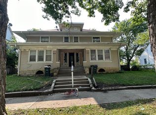 209-211 Irving St, Waterloo, IA 50703