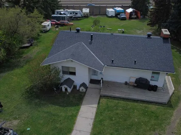 6003 NE Baroc Rd NW, Calgary, AB T3A 4R5