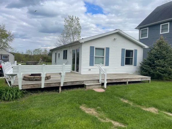 115 Wamplers Ct, Brooklyn, MI 49230