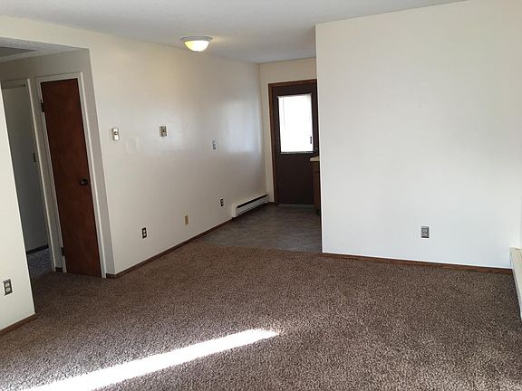 5th image of 302 W Anthony St #4