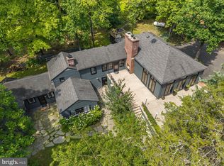592 Province Line Rd, Hopewell, NJ 08525