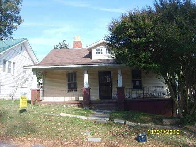 1st image of 1810 Luttrell St
