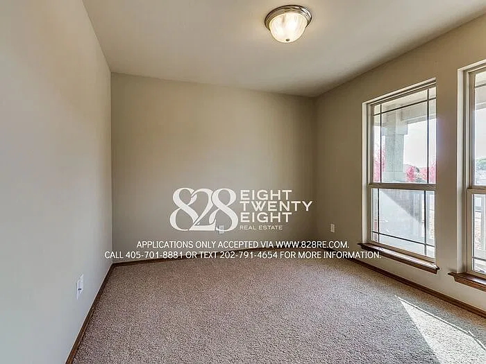 3 bed, 2.0 bath, 1370 sqft, $1,725 — Photo 4