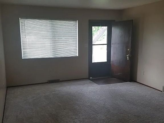 5th image of 1004 Xenon St