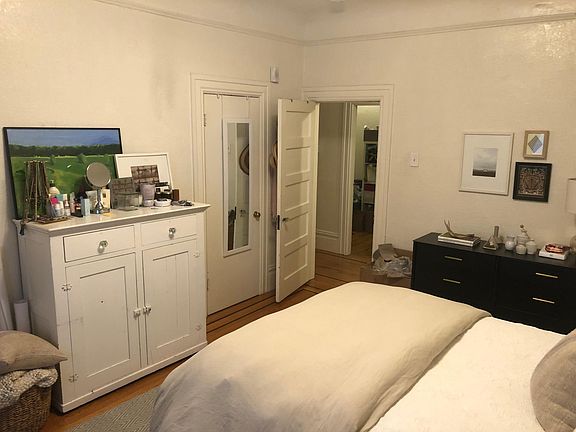 4th image of 734 Green St #734