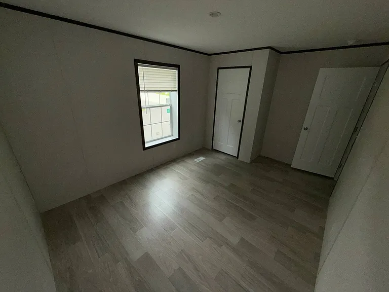 129 Jessica Ln — Photo 7