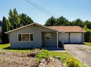 583 Salal St, Oak Harbor, WA 98277