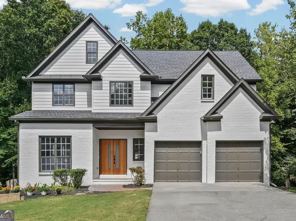 625 Kingsport Dr, Roswell, GA 30076