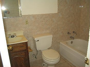 5th image of 1900 Calico Dr