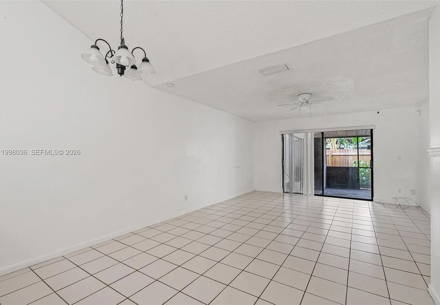 3 bed, 1225 sqft, $2,650 — Photo 3
