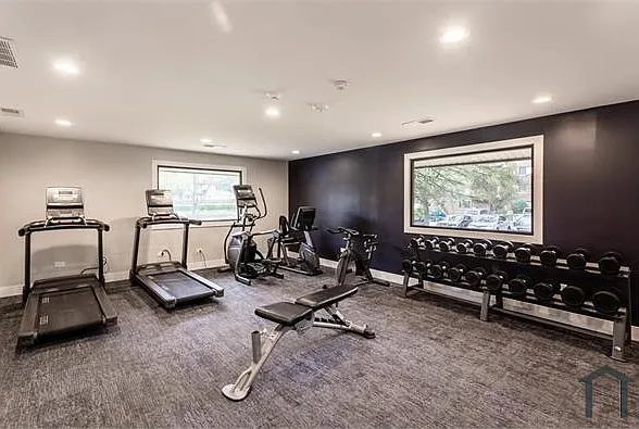 1 bed, $1,640 — Photo 4