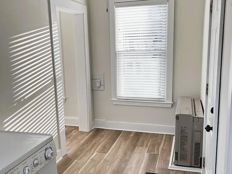 168 Brown St #1 — Photo 5