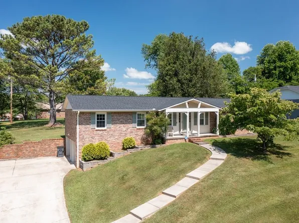 1655 Brookdale Ave, Cookeville, TN 38506