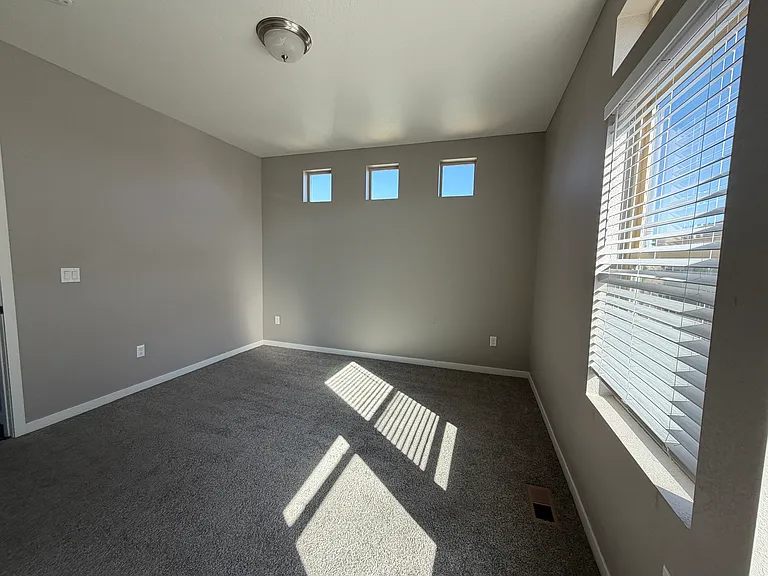 4456 Elegant St — Photo 22