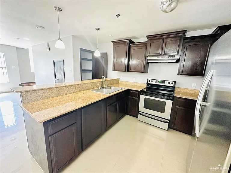 1204 W Fig Ave #2 — Photo 2
