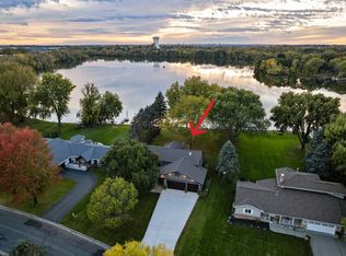 2311 Swan Dr, Mendota Heights, MN 55120