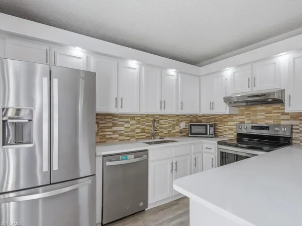 5247 Cedarbend DR #2, FORT MYERS, FL 33919