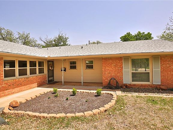 5th image of 2201 Sylvan Dr