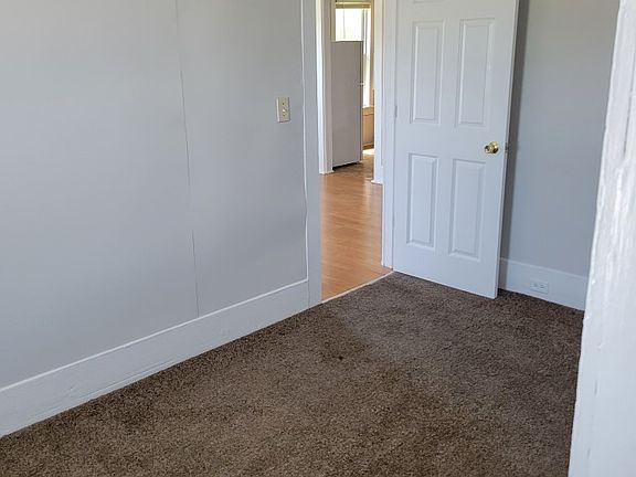 3rd image of 106 Dawson St