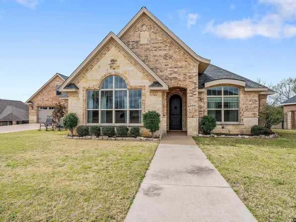 404 Corrigan Trails Blvd, Lindale, TX 75771