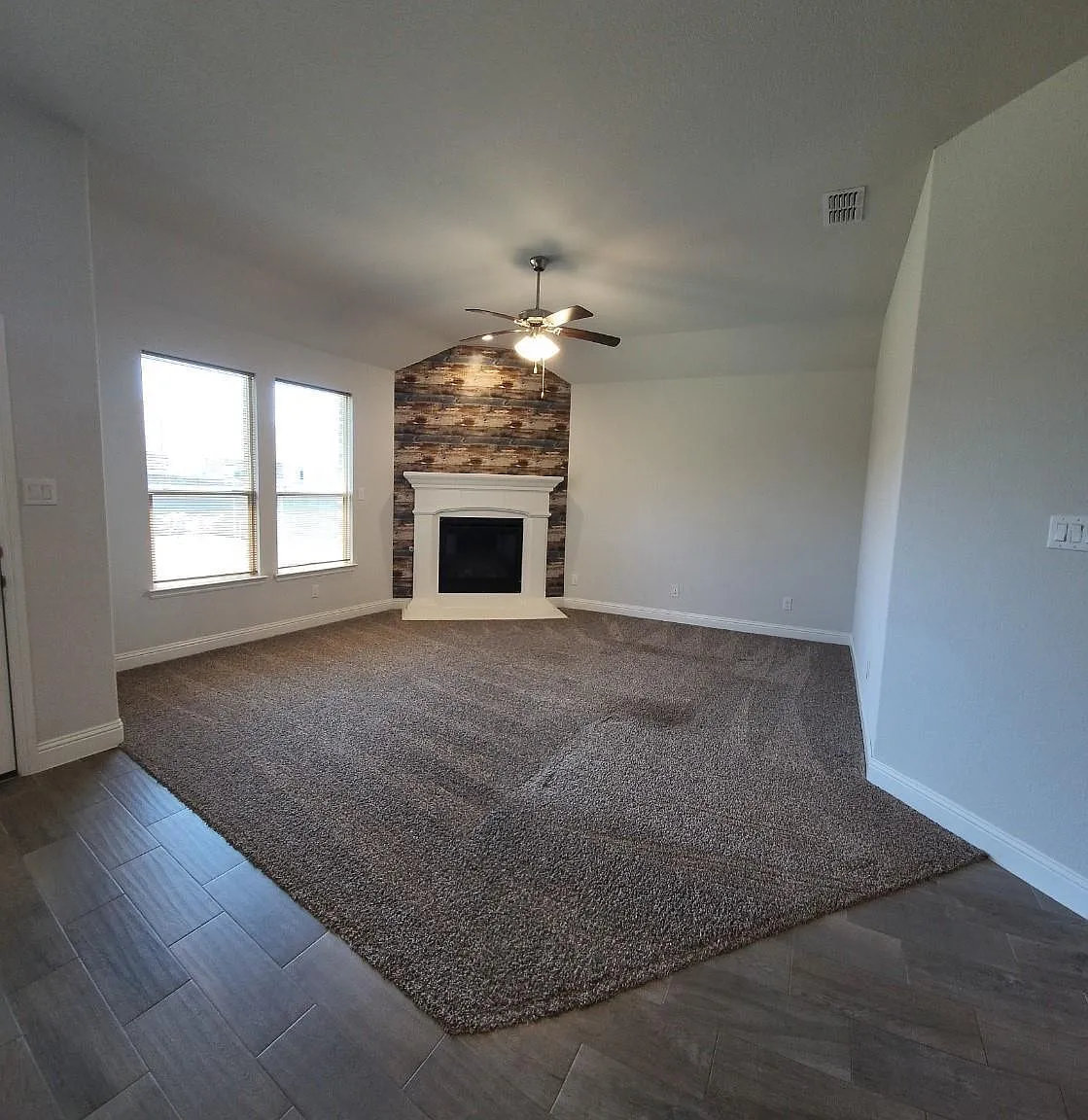 3 bed, 1867 sqft, $2,350 — Photo 3