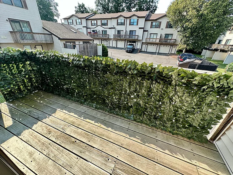 15 Crest St #B-13 — Photo 9