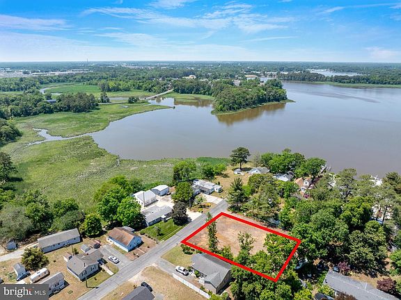 5th image of 28059 Possum Point Rd