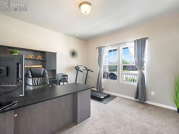4th image of 4631 Zircon Dr