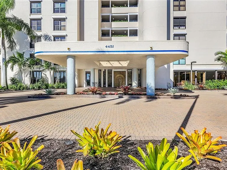 4451 Gulf Shore Blvd N #1205 — Photo 34