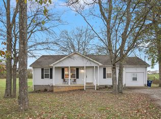413 Applewood Ln, Murfreesboro, TN 37127